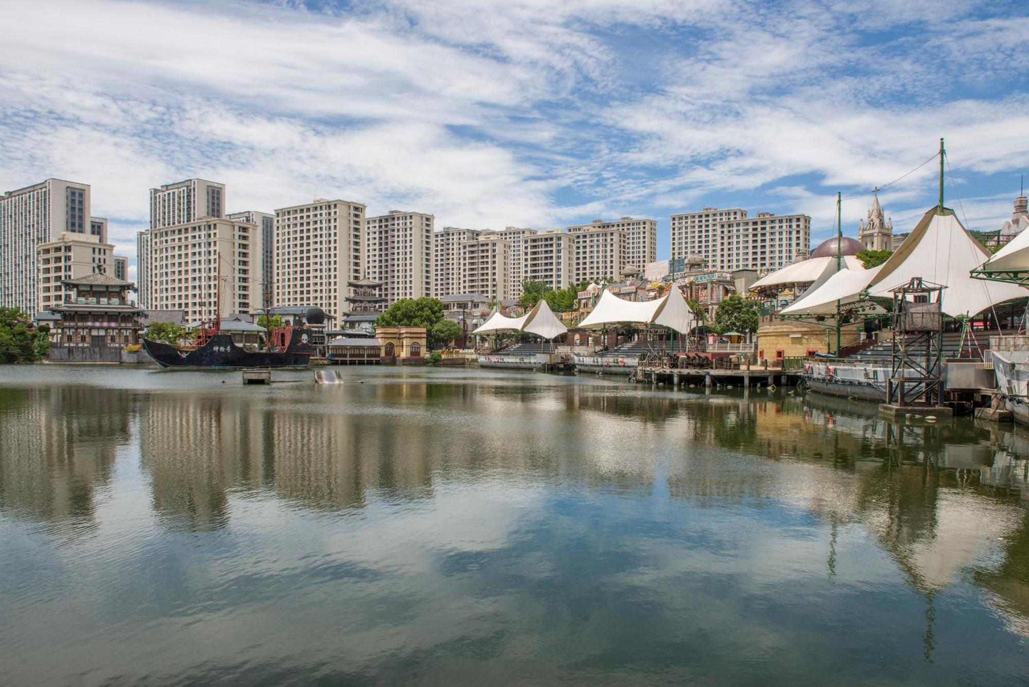 Yiwu Baide Theme Hotel Eksteriør bilde