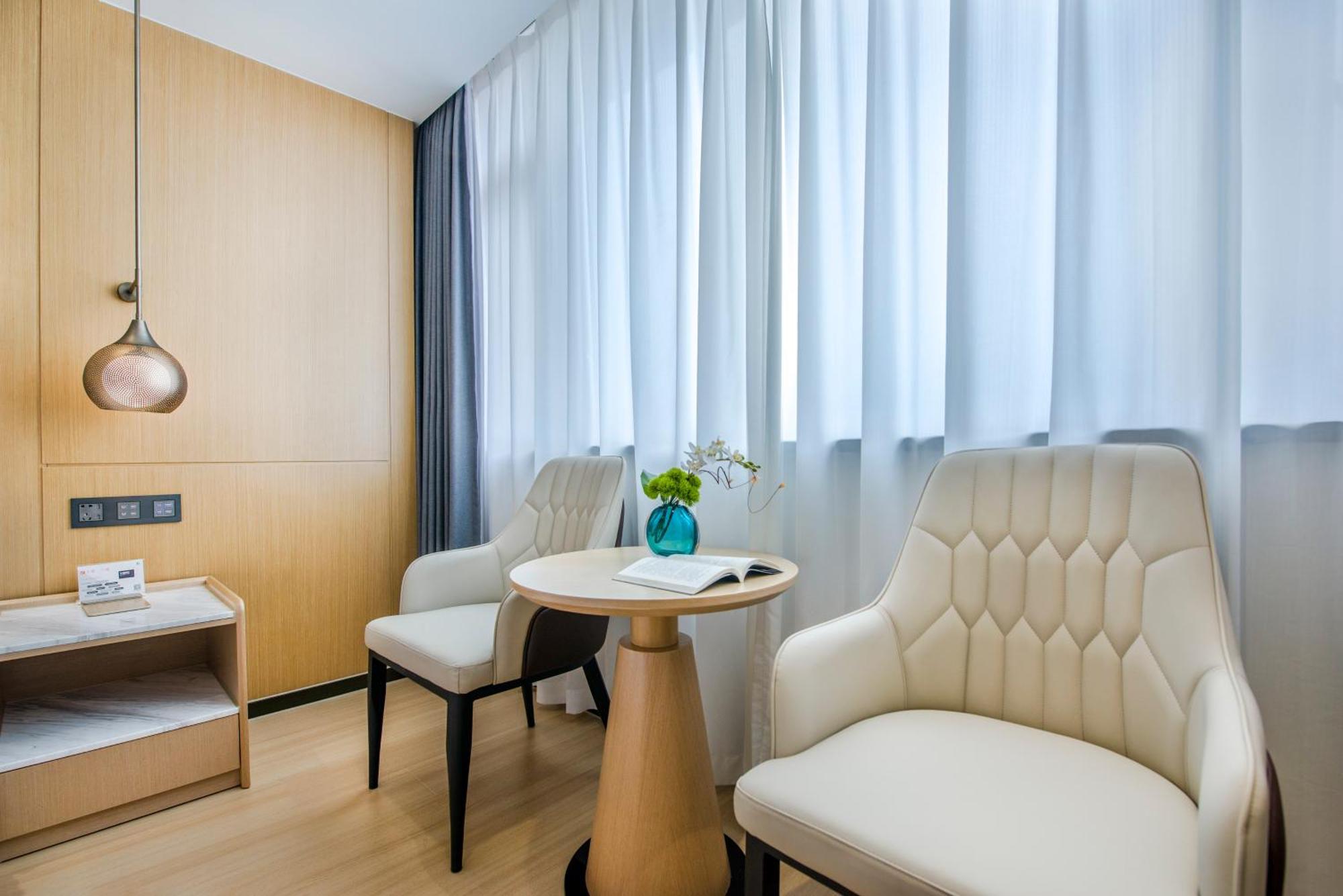 Yiwu Baide Theme Hotel Eksteriør bilde