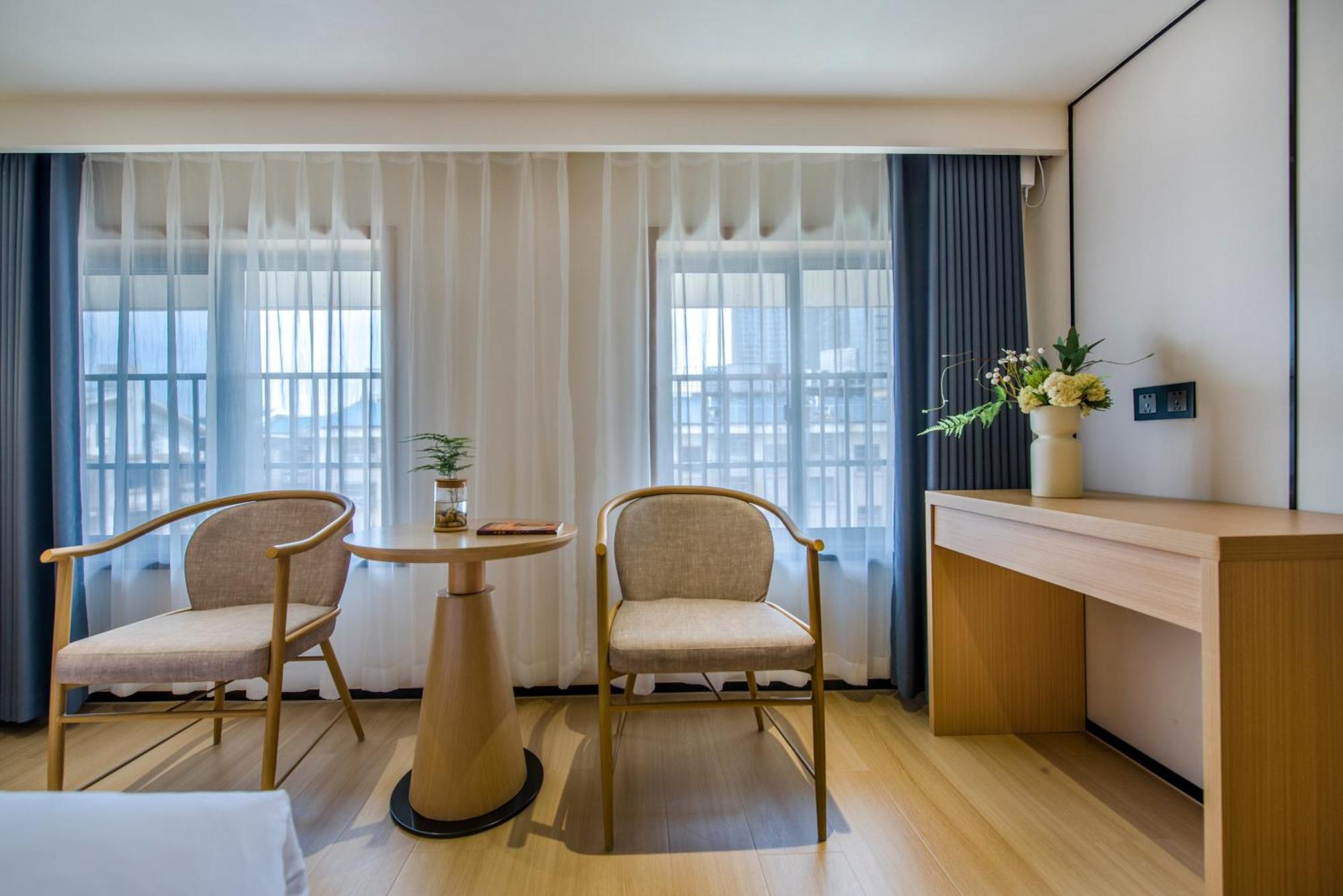 Yiwu Baide Theme Hotel Eksteriør bilde
